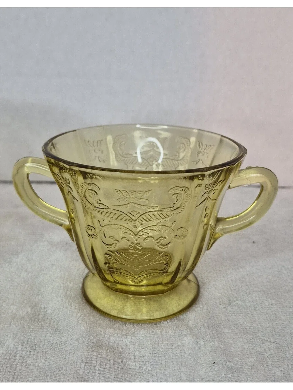 1930'S Federal Depression Glass Madrid pattern creamer and sugar